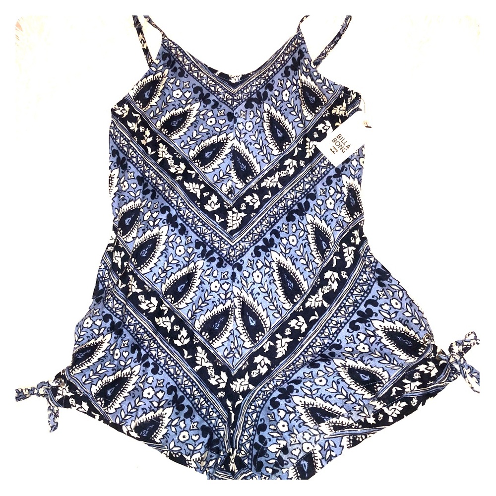 Billabong romper (brand new)